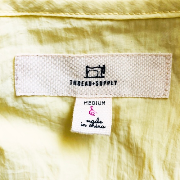 NWT! Nordstrom Hooded Windbreaker Activewear - Picture 4 of 5